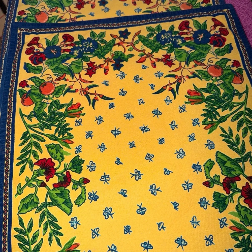 Williams Sonoma Yellow and Blue Floral bees butterflies tablemats cotton